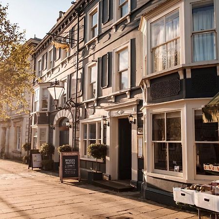 The Bull Hotel 브리드포트 외부 사진