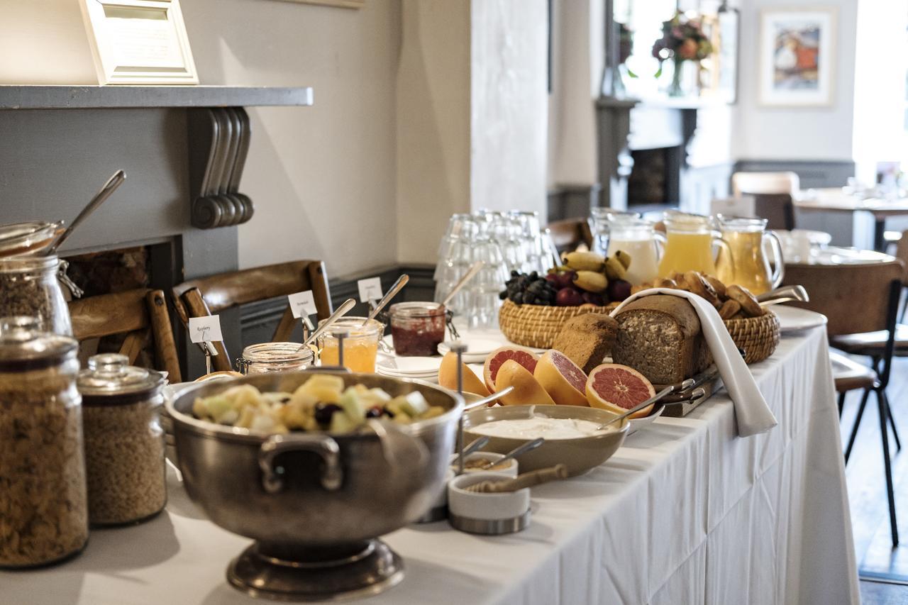 The Bull Hotel 브리드포트 외부 사진