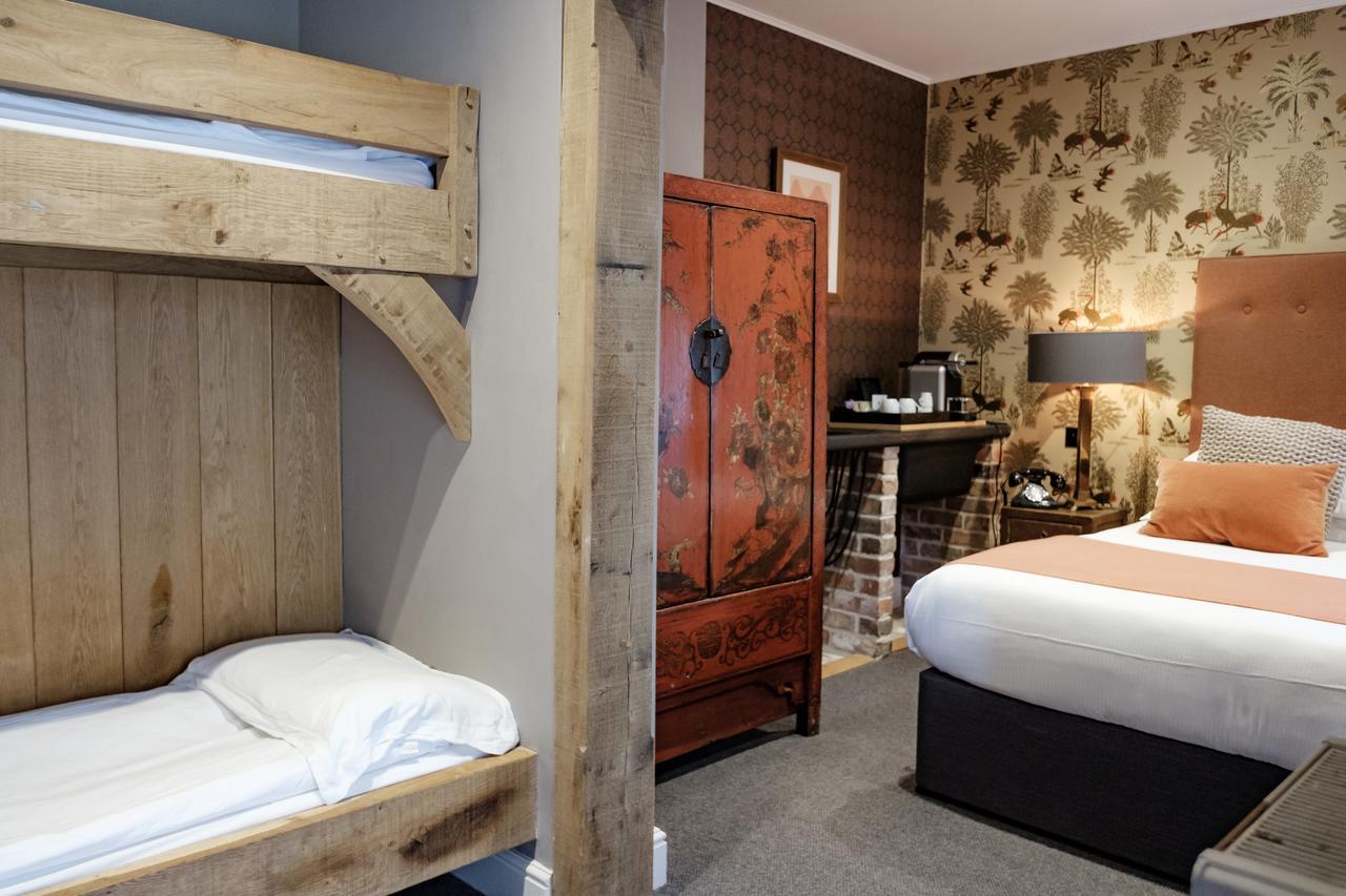 The Bull Hotel 브리드포트 외부 사진