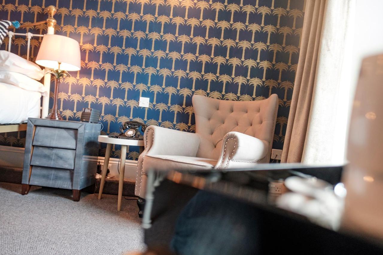 The Bull Hotel 브리드포트 외부 사진