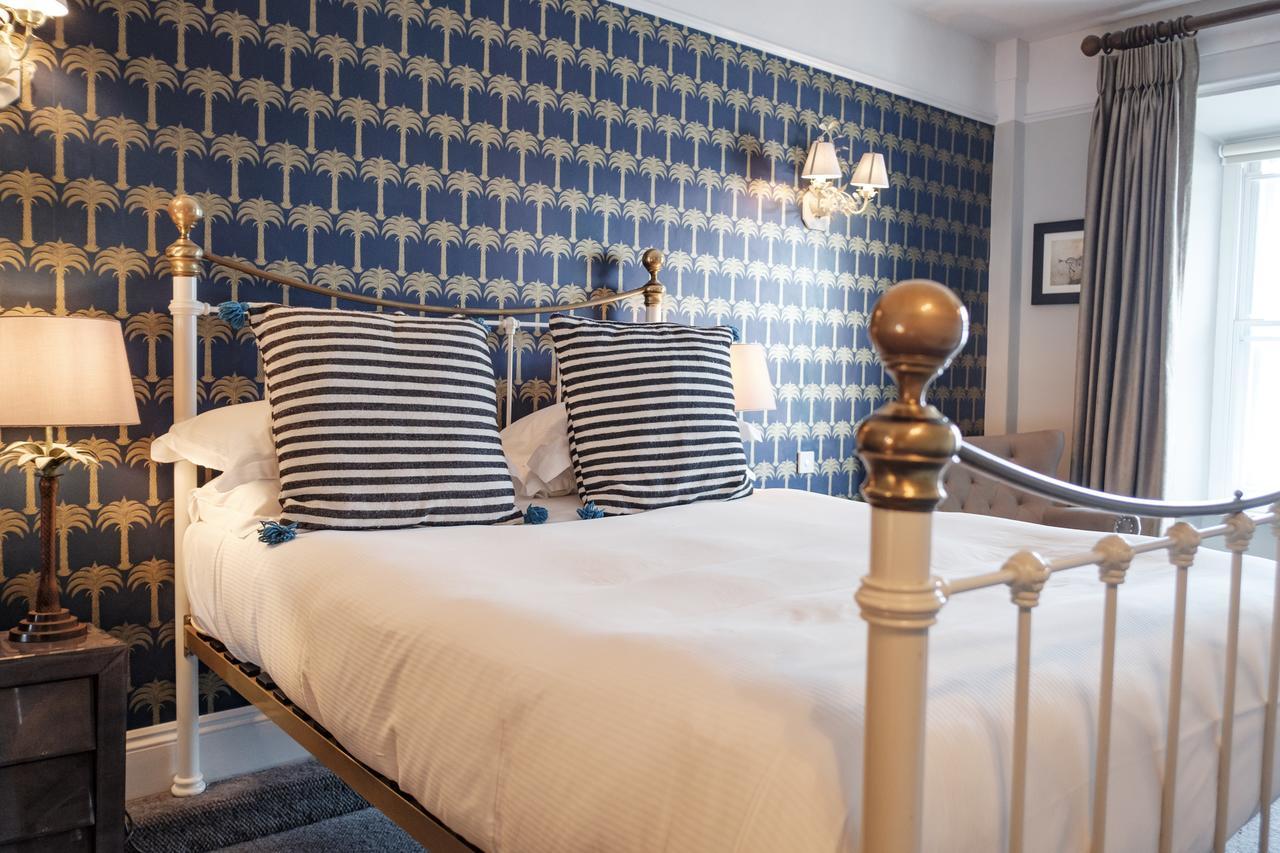 The Bull Hotel 브리드포트 외부 사진