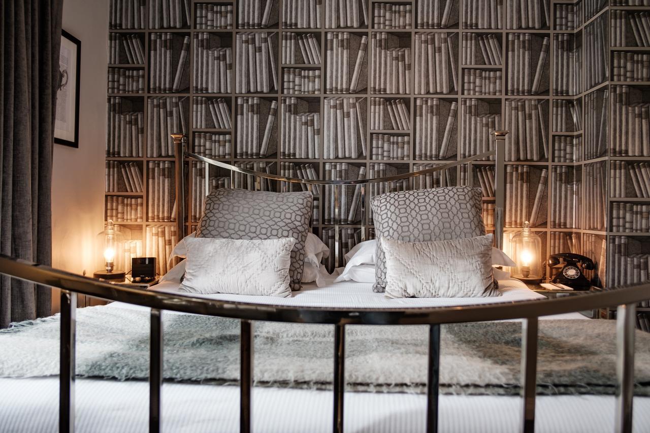 The Bull Hotel 브리드포트 외부 사진