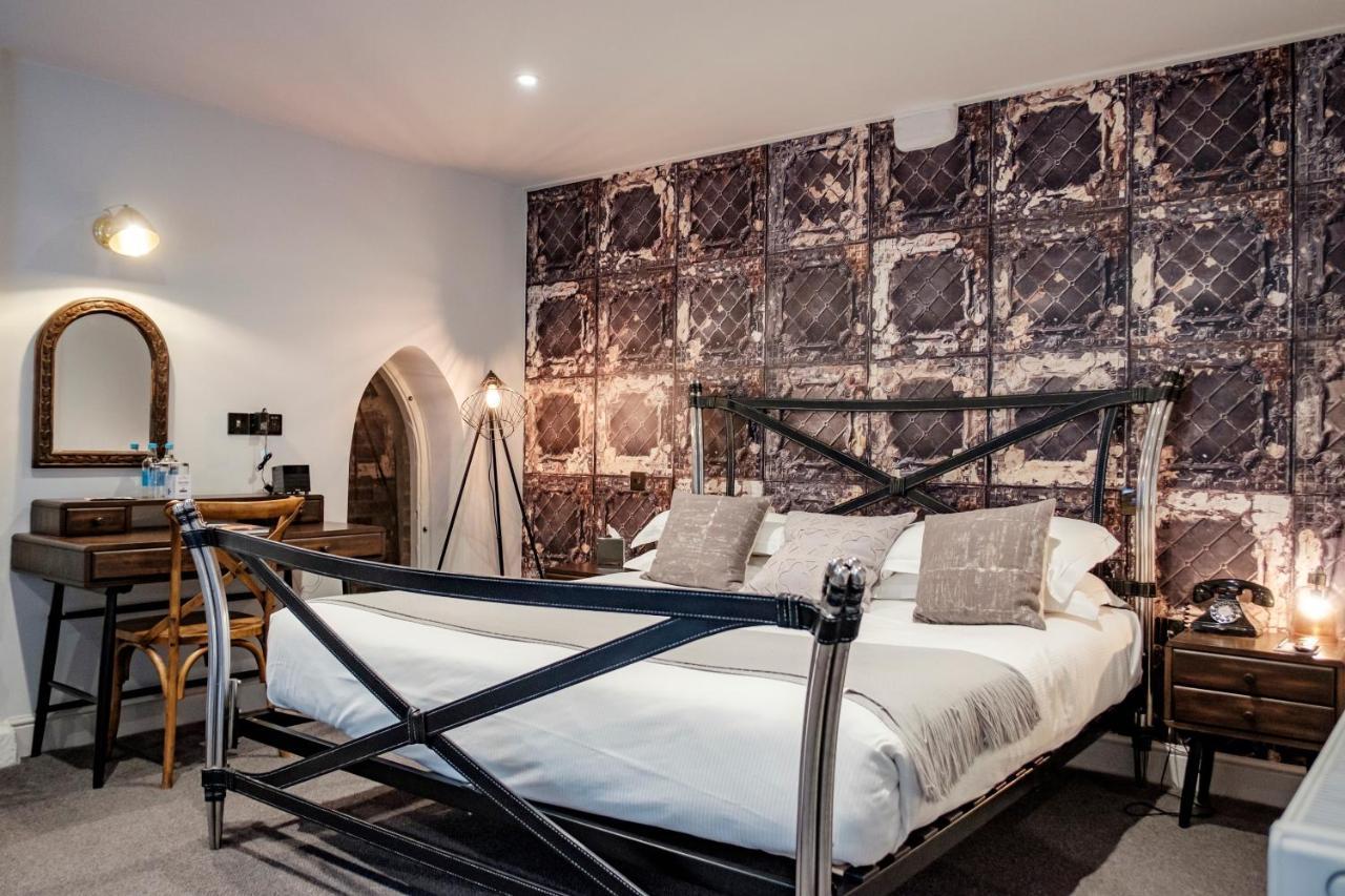 The Bull Hotel 브리드포트 외부 사진
