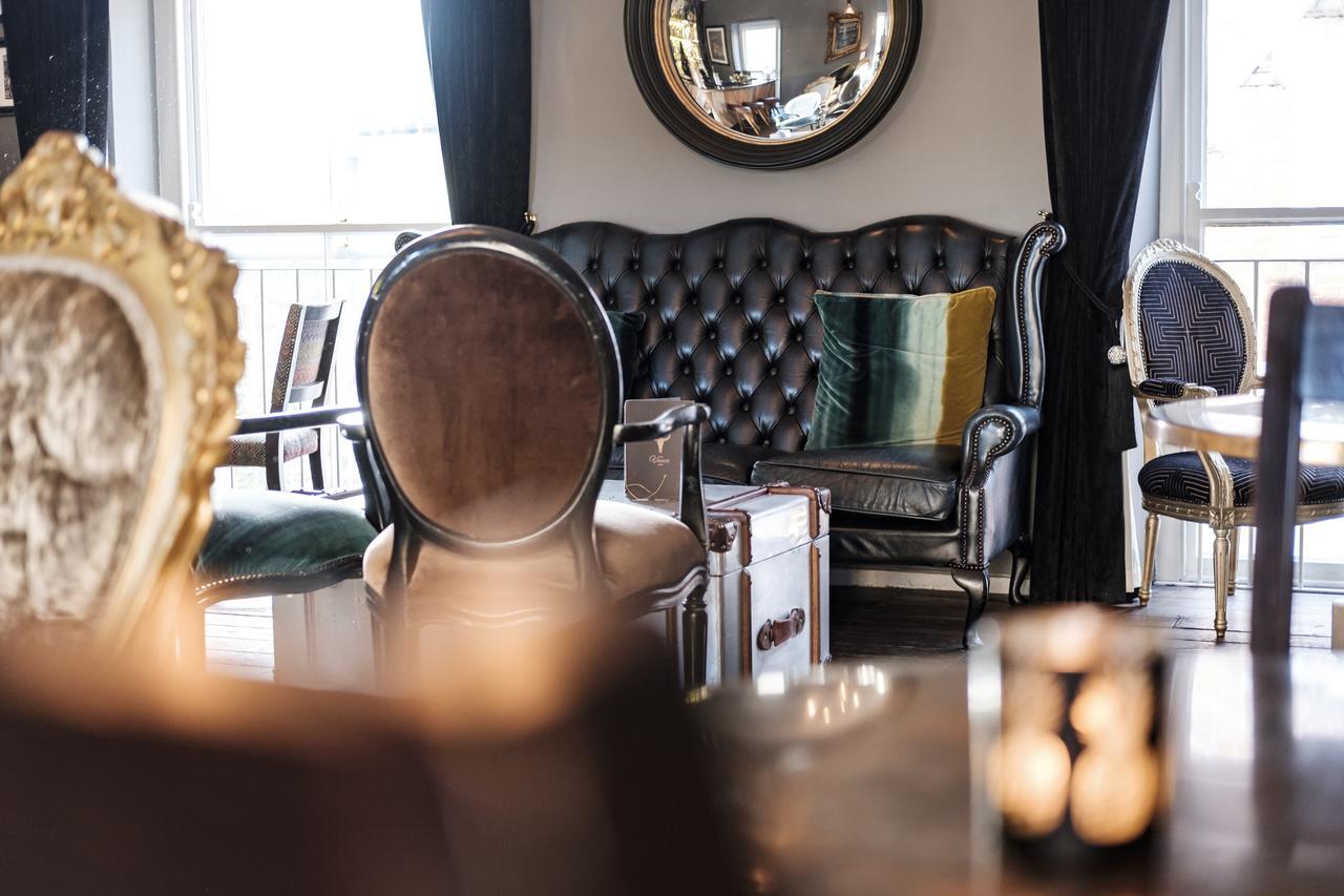 The Bull Hotel 브리드포트 외부 사진