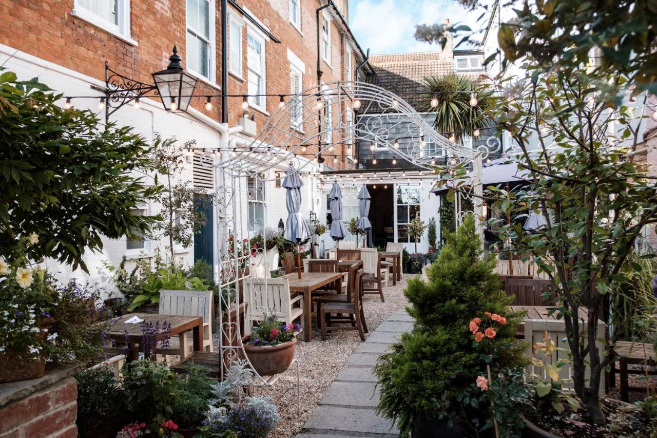 The Bull Hotel 브리드포트 외부 사진