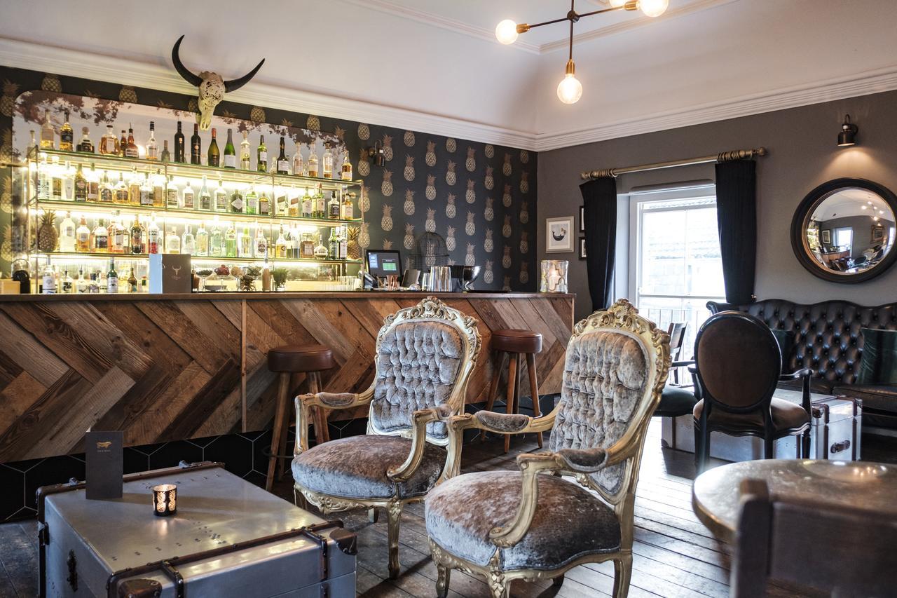 The Bull Hotel 브리드포트 외부 사진